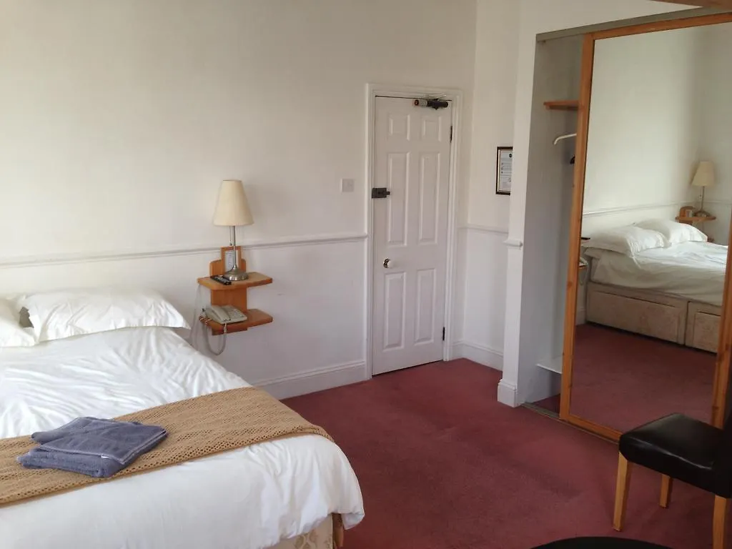 Hotel Adastral Hove 4*,